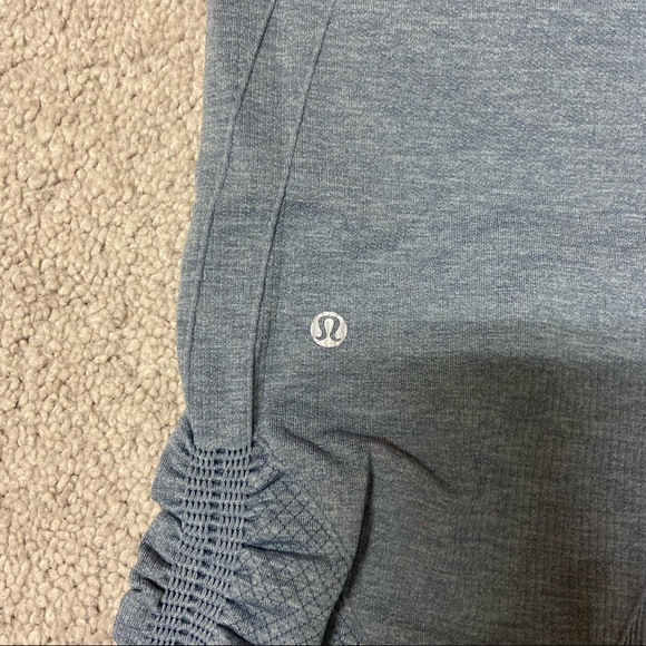 LULULEMON In The Flow II Seamless Cropped Legging Women’s Size 8 - Picture 6 of 9